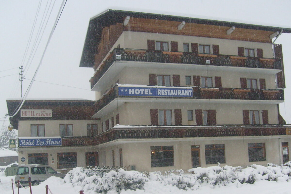 Les Fleurs Hotel, Morzine exterior