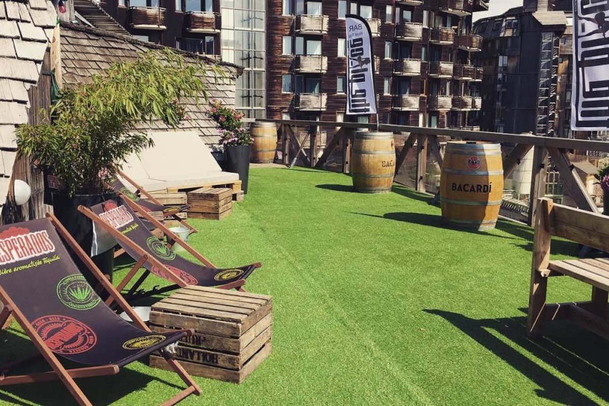 The Place Bar & Nightclub, Avoriaz terrace