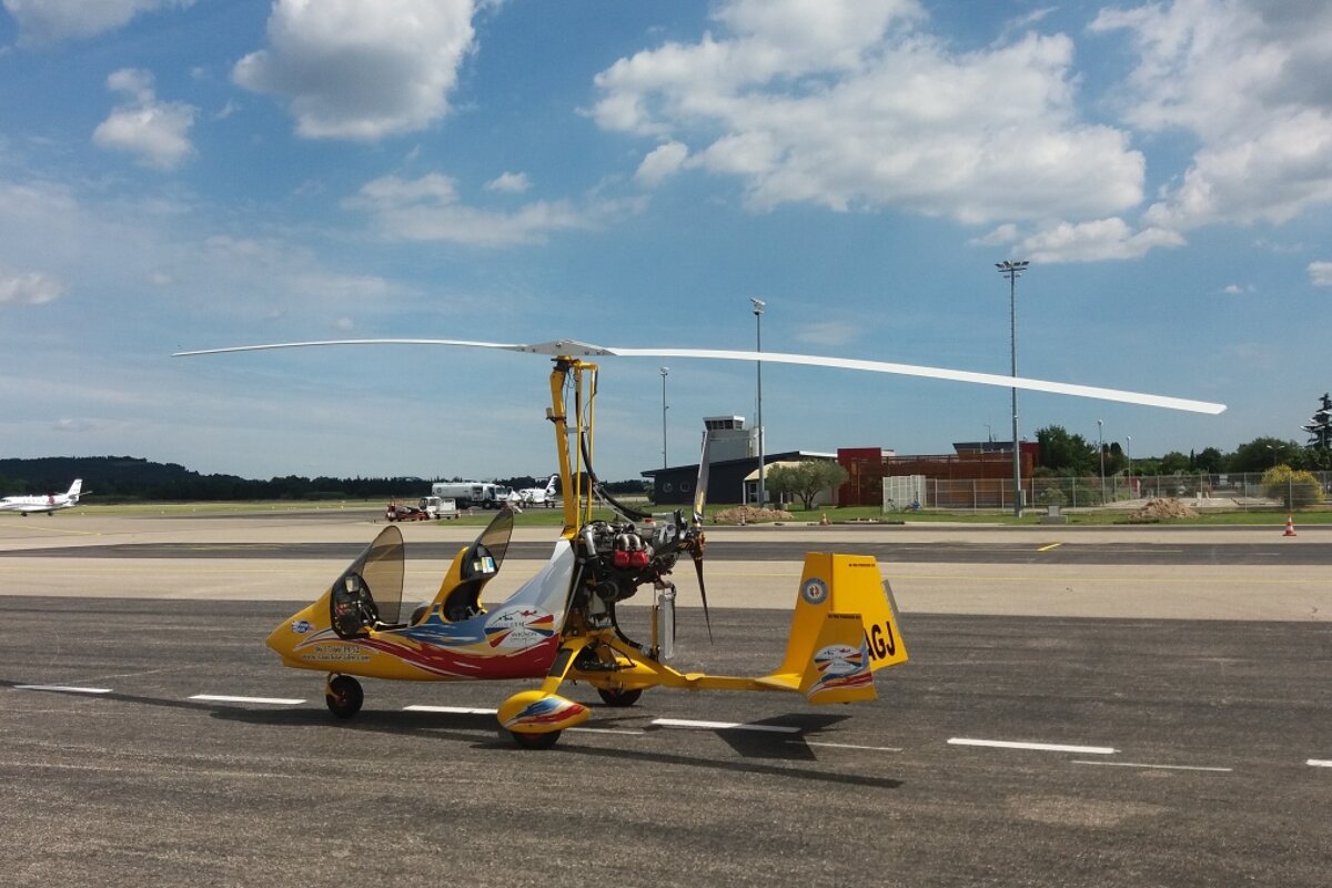 an open top helicopter