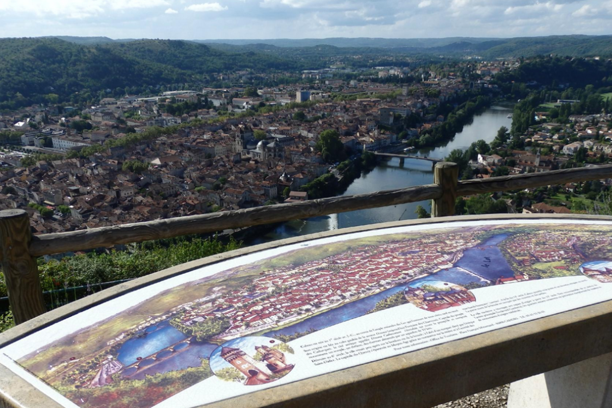 info board and view over the town of Cahors