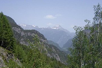 Vallorcine to Refuge de Loriaz, Vallorcine walking