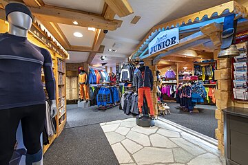 Xtreme Sports Ski Boutique, Verbier Centre shop interior