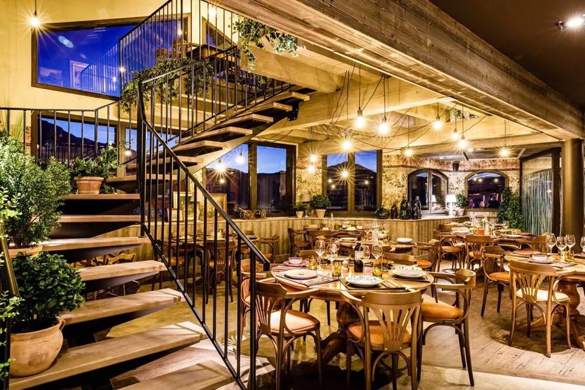 Il gusto restaurant interior at Oxalys Val Thorens