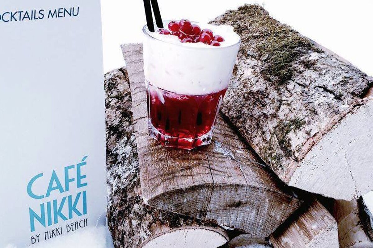cocktails at Cafe Nikki courchevel