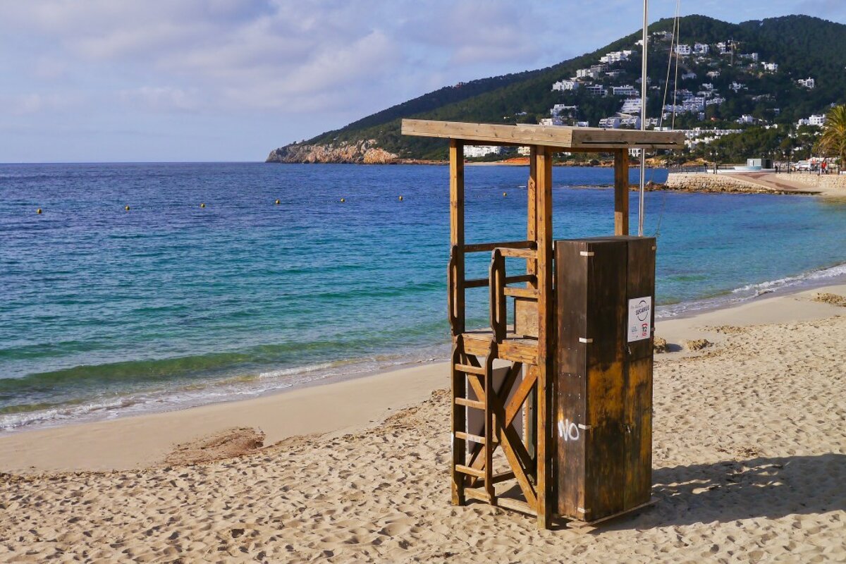 The lifeguard tower santa eulalia