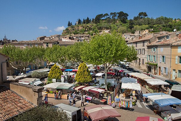 Cadenet Farmers Market in Provence