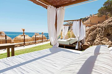 Gran Folies Beach Club, Cala Llamp terrace