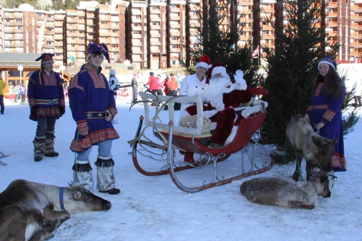 Meet Father Christmas in La Plagne