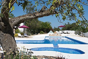 Can Parramatta Hotel, Santa Eulalia pool