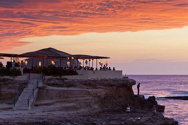 Sunset Ashram, San Agustin terrace