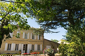Chateau Monlot, Saint Hippolyte
