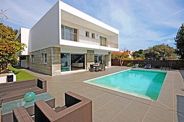 Contemporary Villa, Antibes exterior
