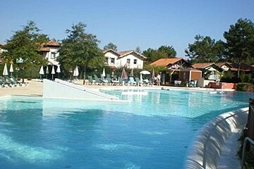 Lataste-Vion Eurocean Immobilier, Lacanau swimming pool