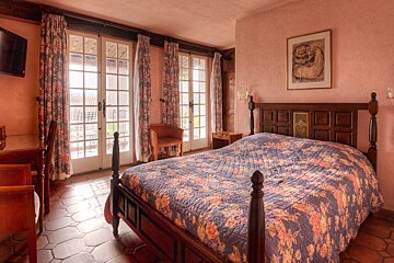 Les Arcades Hotel, Biot double bedroom