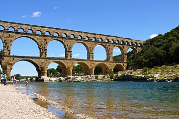 pont du gard roman aquaduct