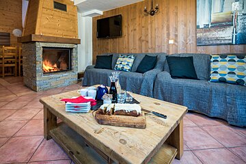 Topaz Chalet, La Tania