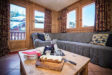 Topaz Chalet, La Tania