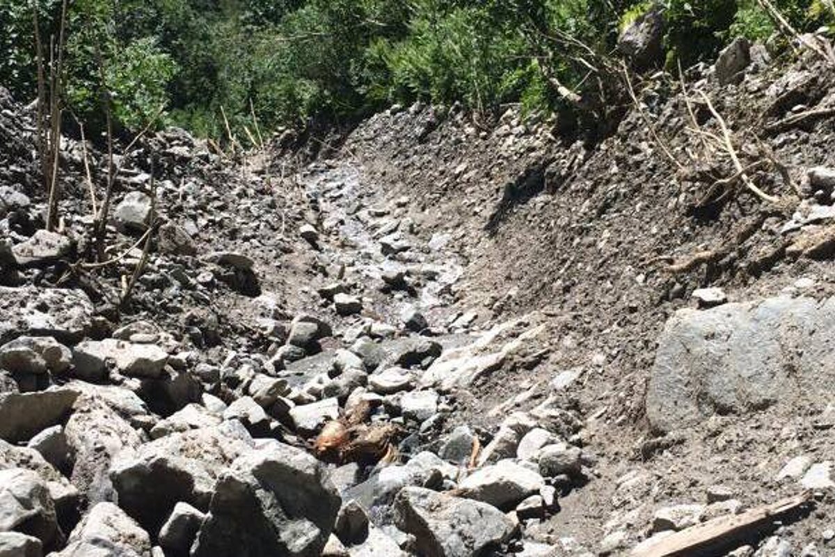rocks & loose rubble chamonix
