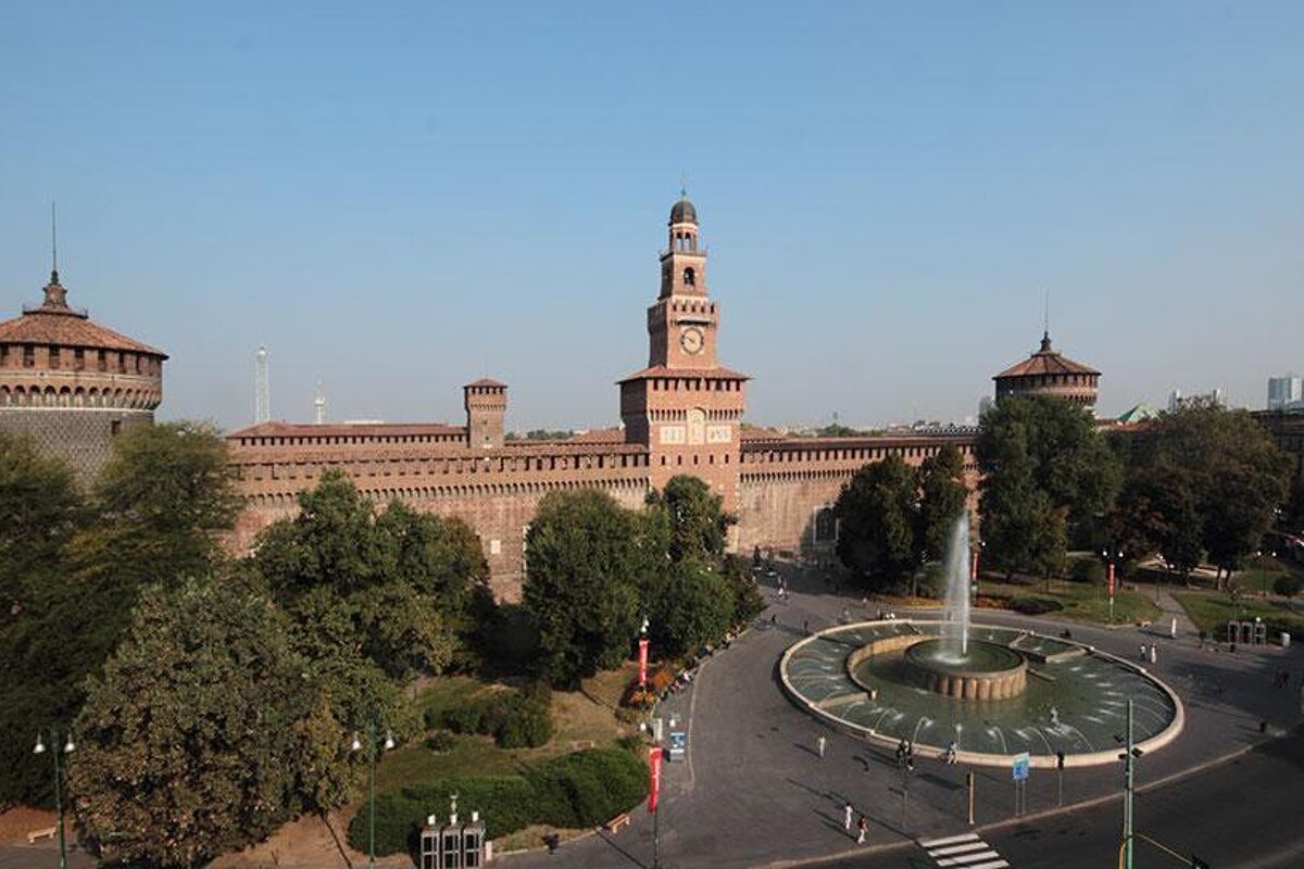 Castello Sforzesco (Sforzesco Castle)