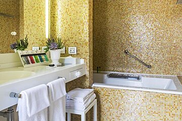 Exedra Hotel, Nice Centre bathroom