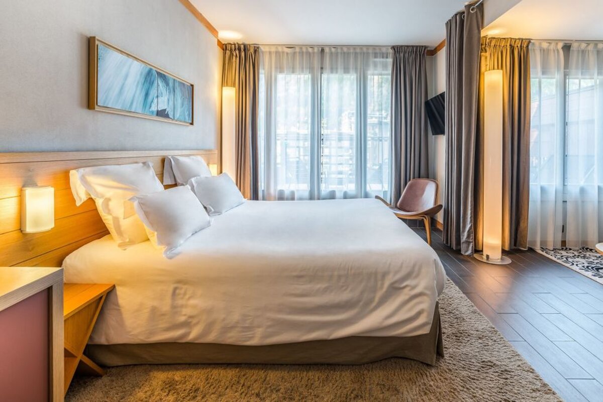 Le Morgane Hotel, Chamonix double bedroom