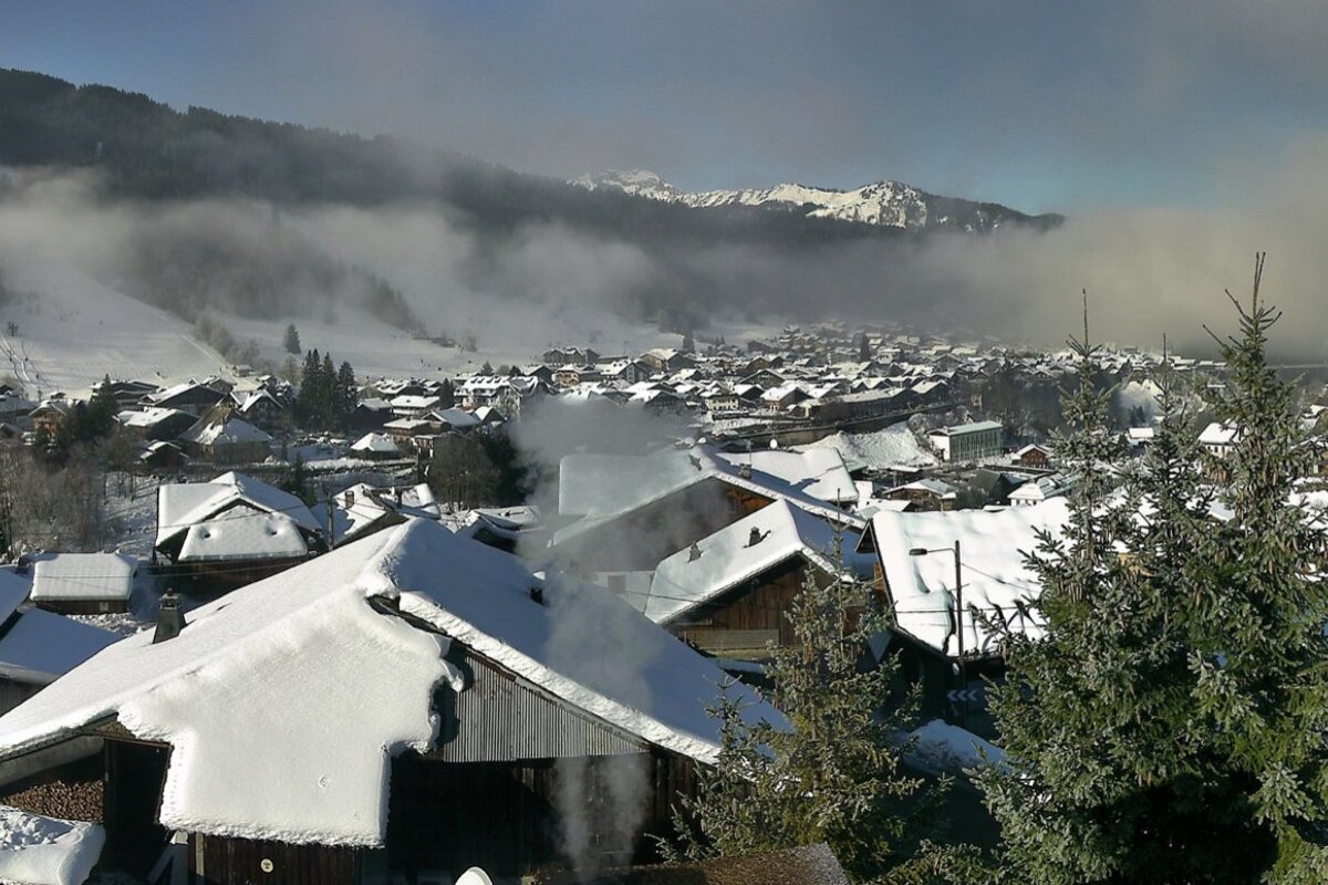 Mega Start to Portes du Soleil Ski Season , Avoriaz