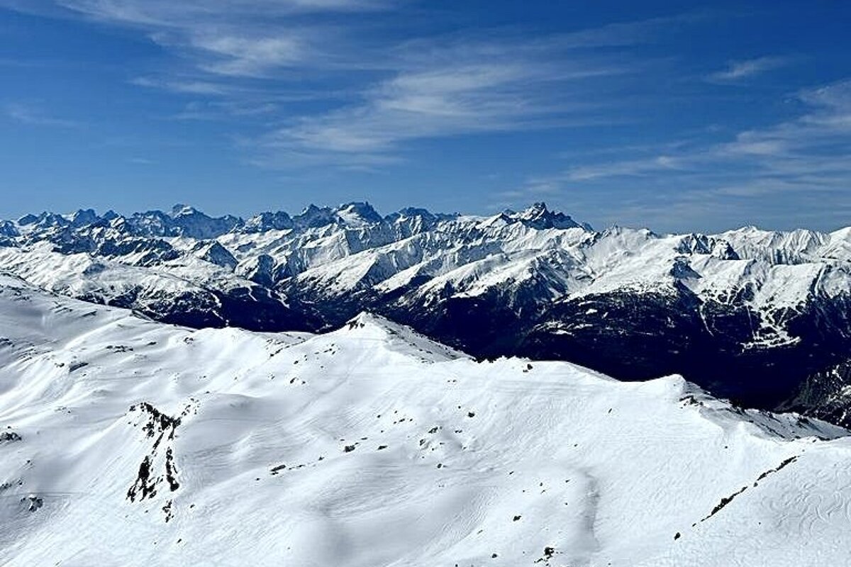 Snow conditions in Meribel