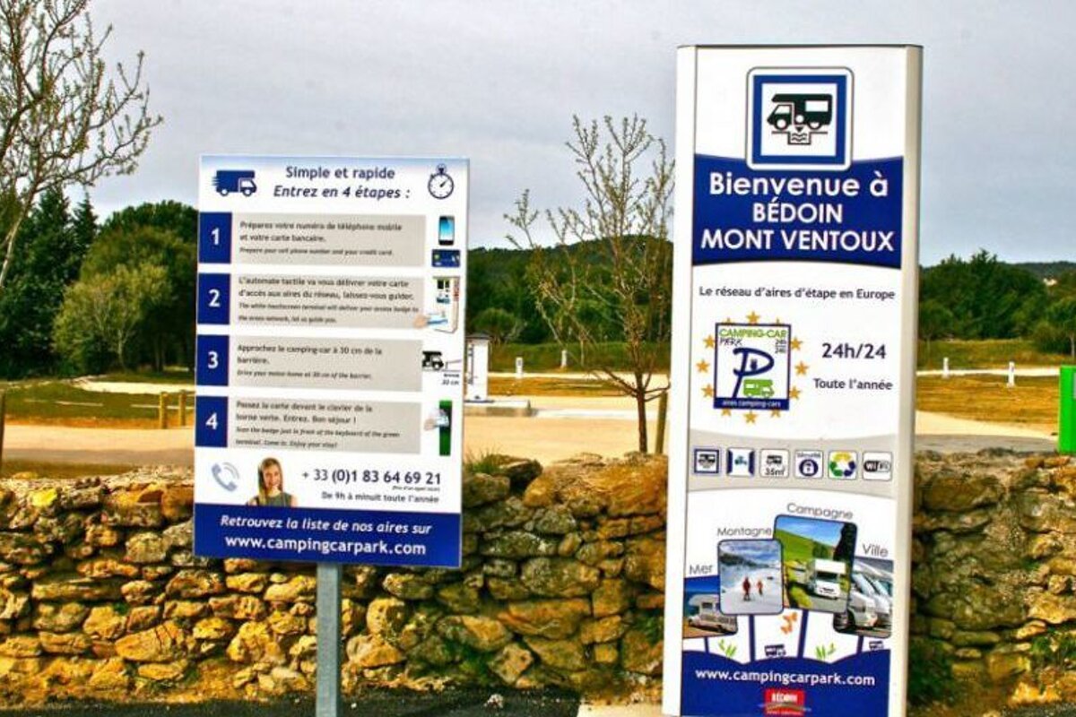 Motor home parking, Bedoin area