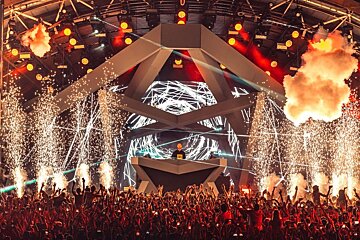 Calvin Harris at Ushuaïa Ibiza, Playa d'en Bossa