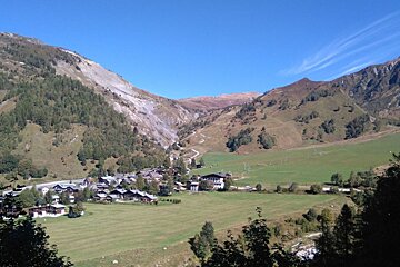 Hiking from Le Tour to Chamonix