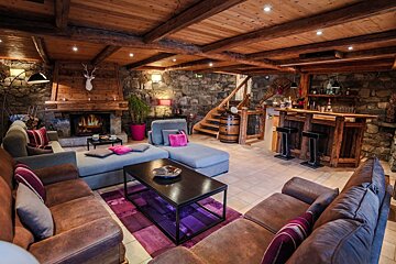 La Ferme de mon Grand-Pere Chalet, Meribel Centre lounge