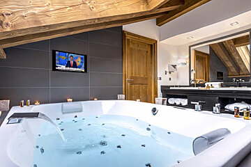 Le Kaila Hotel, Meribel bathroom