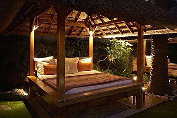 a balinese garden in the pan dei palais hotel