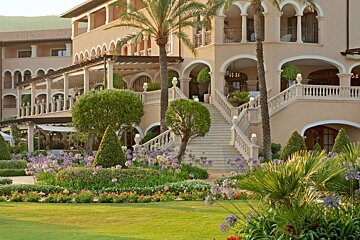 St Regis Mardavall Mallorca Resort Hotel, Costa d'en Blanes garden