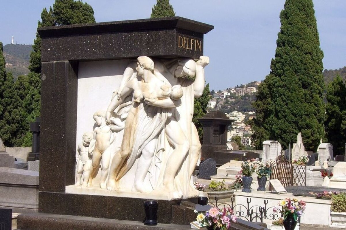 Chateau Cemetery (Cimitiere du Chateau), Nice