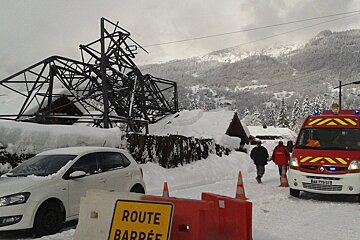 Electricity Pylon Down in Servoz Causes Chaos