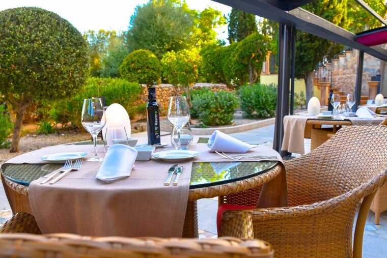 Las Bovedas Restaurant Review, Llucmajor