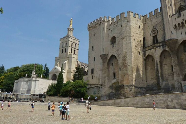 Le Petit Train d'Avignon, Avignon