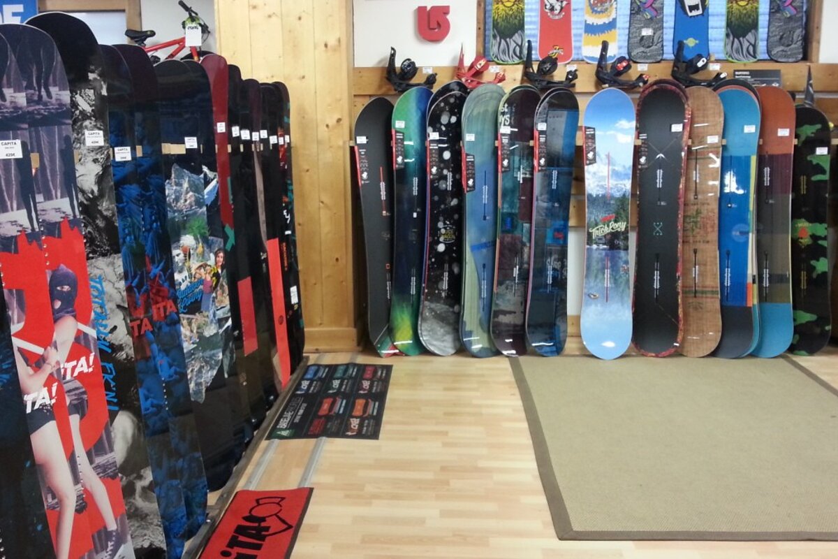 Legend'CHX Sports Schop, Chamonix Main Town shop interior