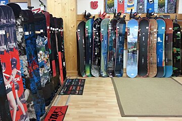 Legend'CHX Sports Schop, Chamonix Main Town shop interior