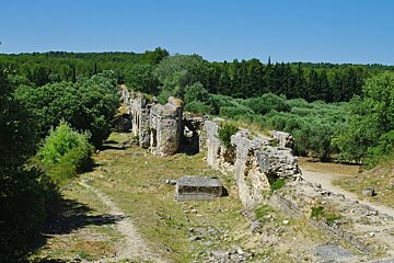 roman ruins near arles
