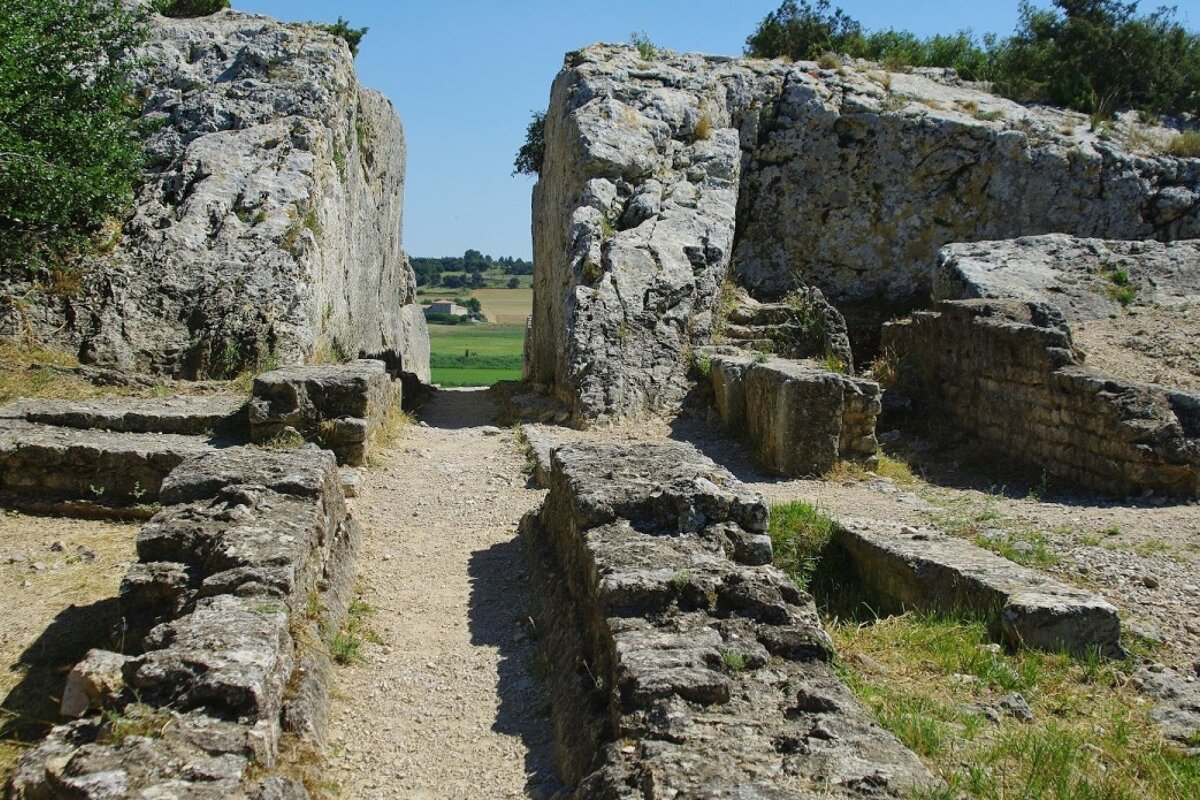 roman ruins near arles
