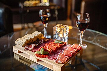 Le Bar a Vin, Cannes food