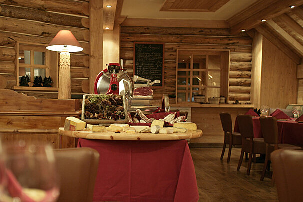 Le Coin Savoyard Restaurant, Val d'Isere interior