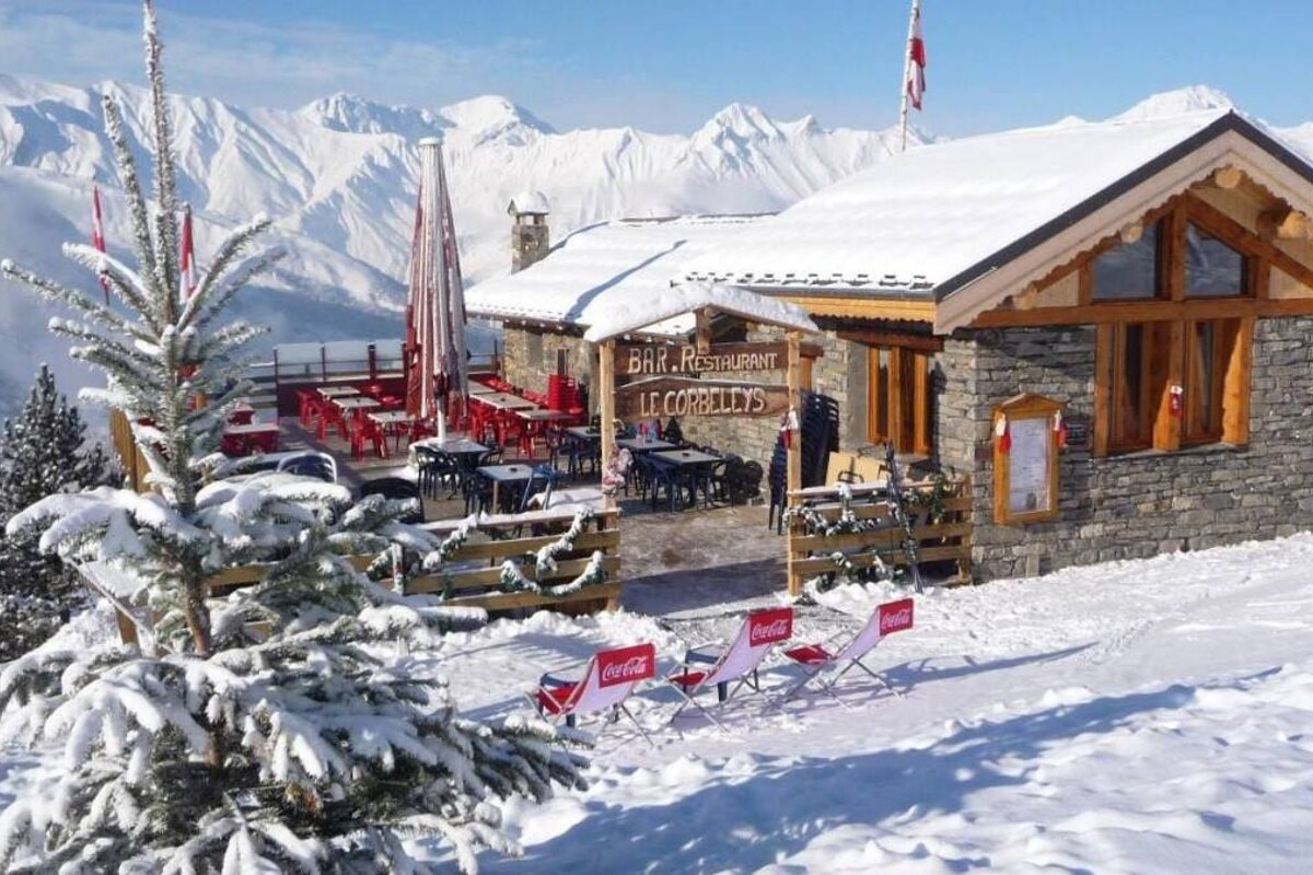 Le Corbeleys Restaurant, Saint Martin de Belleville exterior