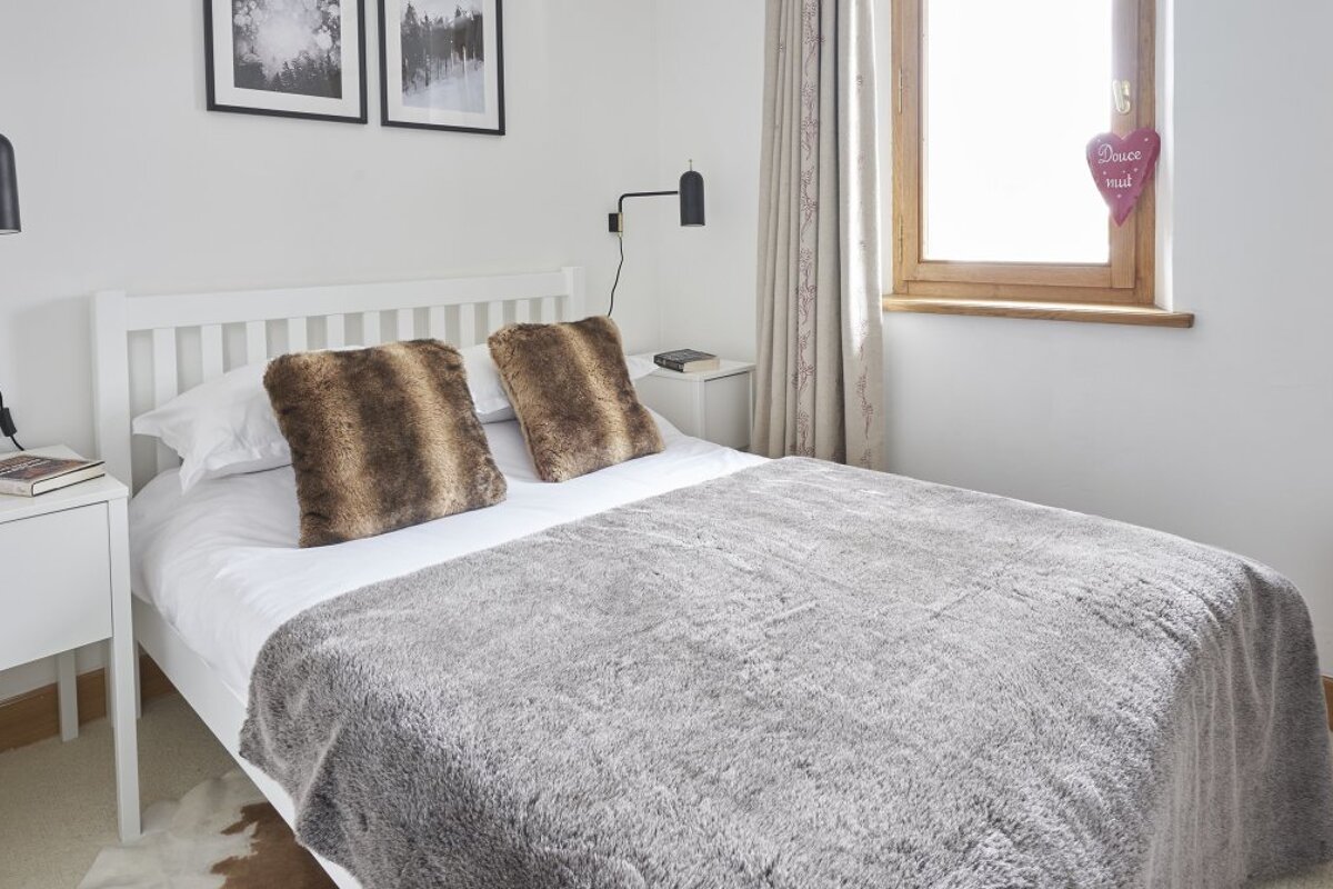 Squaw Valley Apartment, Val d'Isere - Centre double bedroom
