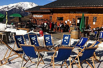 Chalet de la Roche Restaurant, La Plagne Villages restaurant terrasse