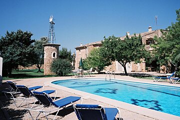 Es Quatre Cantons Agroturismo Hotel, Binissalem outdoor swimming pool