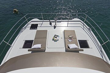 Fountaine Pajot 11m Motor Yacht, Palma de Mallorca bow