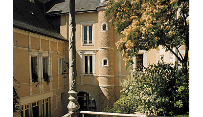 Grand Hotel du Lion d'Or Hotel, Romorantin-Lanthenay exterior